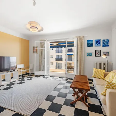 アパート Sunny With Balcony