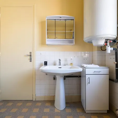 Sunny With Balcony * Menton